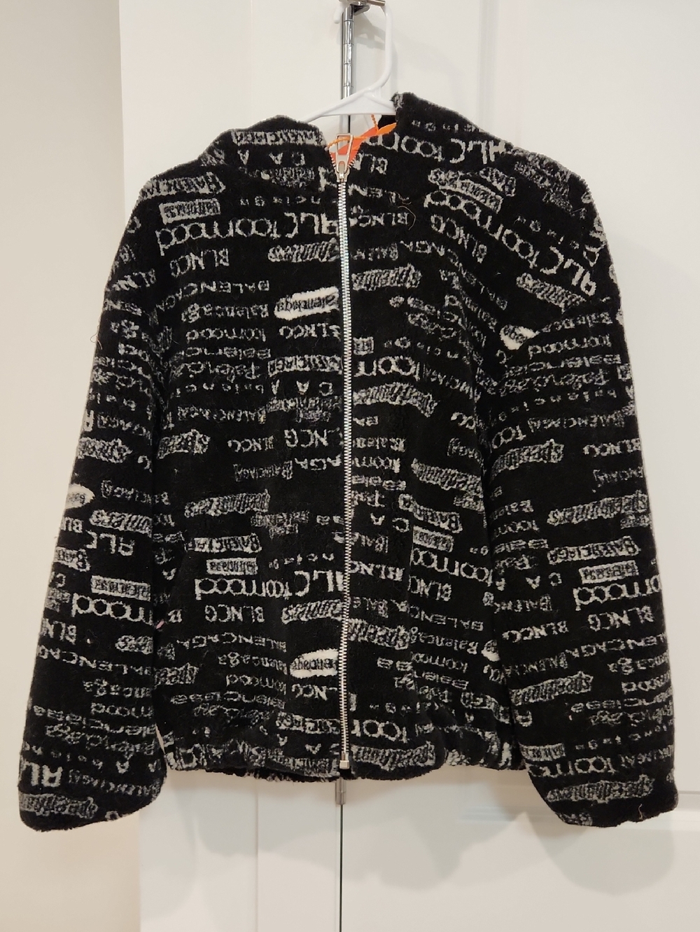 NWT 100% wool shealing Teddy Black Fuzzy Zip-Up Jacket with Allover White Text